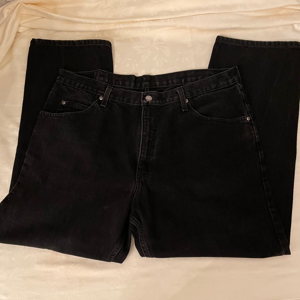 Wrangler men’s black jeans (mlb)